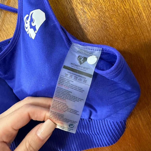 Women’s Best Workout Set - Picture 3 of 8